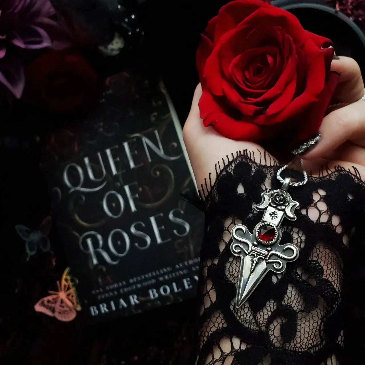 Queen of Roses - Blood of a Fae Review & Jewelry Inspo